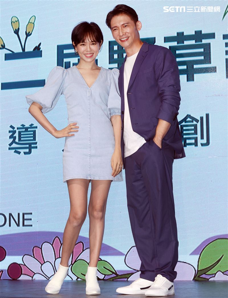 溫昇豪、夏于喬擔任野草計劃評審。（記者邱榮吉/攝影）