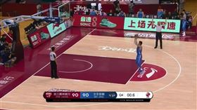 CBA／豪又罰球絕殺　網：哨林籃球
CBA,林書豪,北京首鋼,絕殺,罰球,哨音,哨林
翻攝自微博