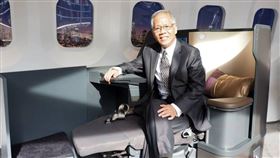 ▲雄獅總經理裴信祐（圖／翻攝自雄獅官網）