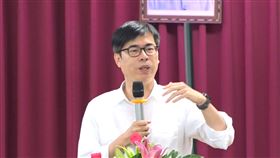 陳其邁赴漁會發表談話