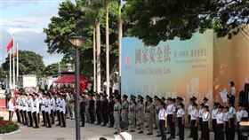 中國人大常委6/30通過港版國安法，條文曝光後，引發各界抨擊。（圖／翻攝自新華網）