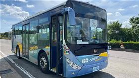 台南自駕公車將實測  預定下半年上路載客台南自駕公車已獲監理單位核發試驗車牌，近期內將進入實車運轉測試整備，預定下半年測試後可上路載客。（台南市政府提供）中央社記者張榮祥台南傳真  109年7月2日