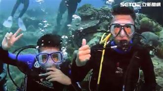 超美海底畢典　11小學生潛水領證書