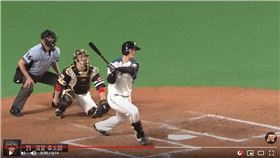 ▲清宮幸太郎本季首轟，軟銀三壘手松田宣浩看傻。（圖／翻攝自太平洋聯盟TV）