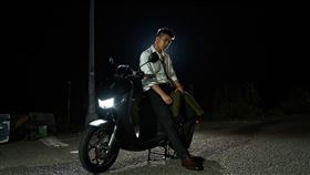 嘻哈才子婁峻碩首度代言機車高歌Ride wit me！為宏佳騰新品代言大秀「煞車舞」 想不到音樂工作室提供