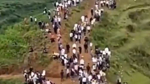 貴州山村傳詭異龍吟聲　引來萬人朝聖