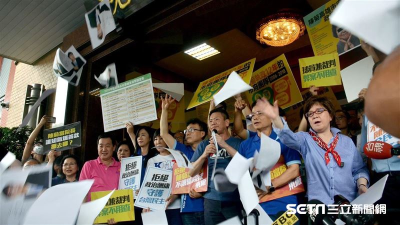 藍委集合「迎接」陳菊　結局尷尬收場