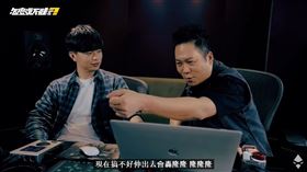 影／卜學亮來了！6年前神曲爆紅　想跟觀眾一起「轟隆隆」
圖／翻攝自X Entertainment艾克斯娛樂 YouTube
https://www.youtube.com/watch?v=GF1IDPP-Ym0