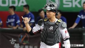 ▲樂天桃猿捕手廖健富。（圖／記者劉彥池攝影）