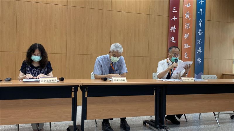 考生「呼吸道感染」…啟用5備用試場