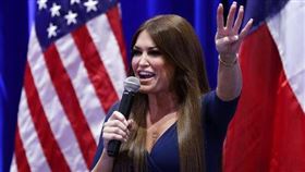美國總統川普長子的主播女友蓋佛爾（Kimberly Guilfoyle）（圖／美聯社／達志影像）
