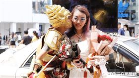 「法拉利姊」張婷婷與「吃屎哥」游兆霖。（圖／記者林聖凱攝影）