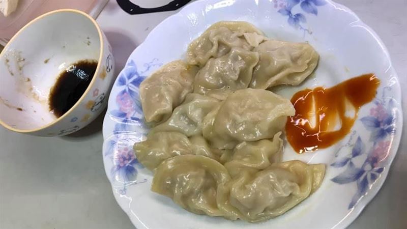水餃到底怎麼煮？老饕曝「獨門吃法」
