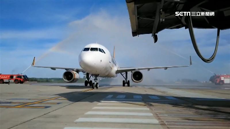 虎航A320首飛澎湖　旅客直呼興奮
