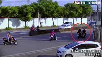 騎士左右搖晃擦撞機車　坐路邊離奇亡