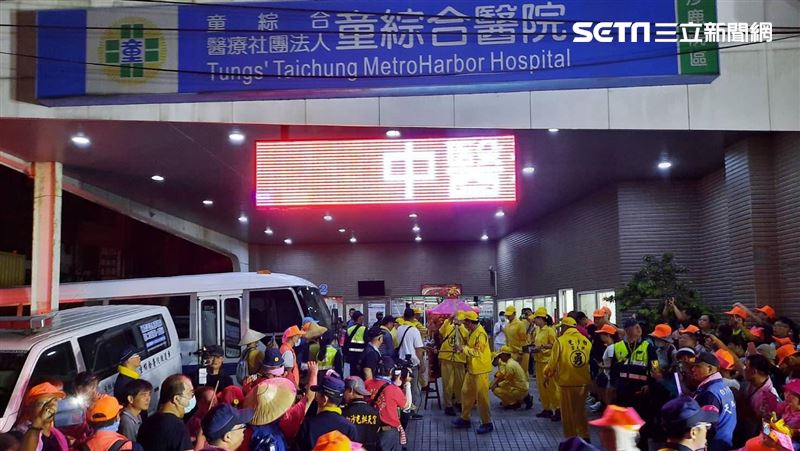 白沙屯媽祖慈悲　經過醫院感動病患