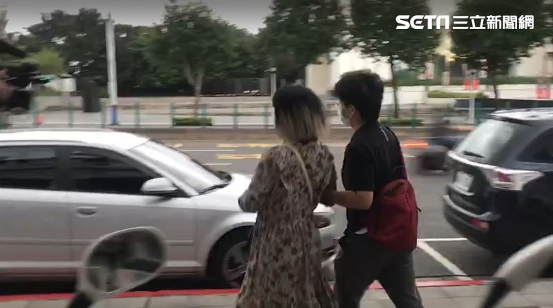 露黑森林遭出征！女大生認「化妝好」