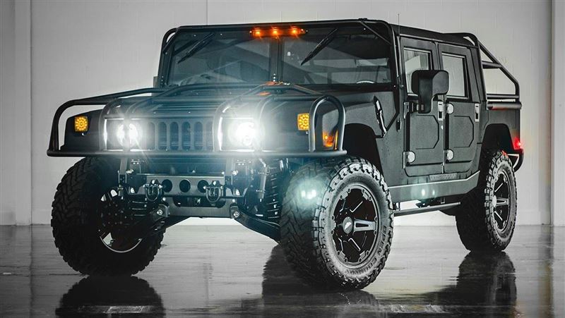 軍車變豪車　900萬翻新悍馬H1