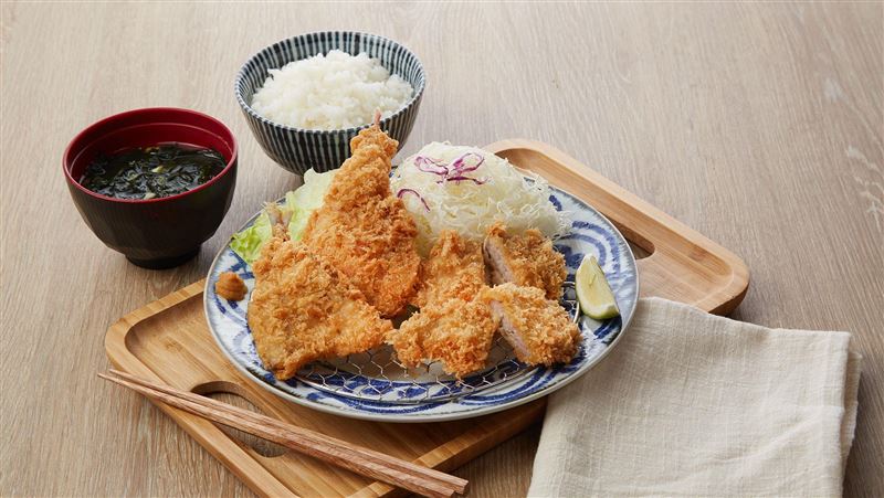 身分證字號有3個7　杏子豬排打7折