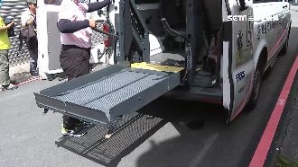 家門是紅線　復康巴士接身障者遭開單