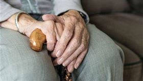 圖／翻攝自pixabay,阿嬤,老人,長輩