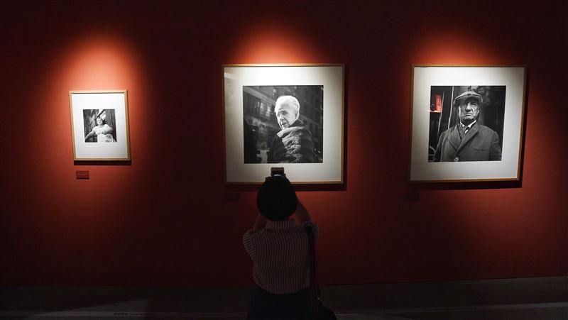 美街拍先驅作品登台　林予晞也是粉絲