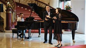 NSO歌劇音樂會蝴蝶夫人將登場NSO國家交響樂團10日將推出歌劇音樂會「蝴蝶夫人」，由女高音林玲慧（右）與旅德韓籍男高音崔勝震（右2）擔綱男女主角，共同詮釋浦契尼經典歌劇。（NSO國家交響樂團提供）中央社記者趙靜瑜傳真  109年7月7日