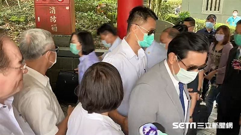 同框！馬當面批蔡「從來不檢討自己」