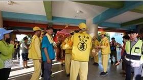 ▲白沙屯媽祖停駕於客厝國小（圖／拱天宮白沙屯粉絲專頁）