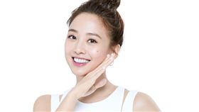  鬼鬼吳映潔 出道十五年首張專輯錄音拜Jolin歌唱老師為師 被揭