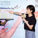 柯佳燕出席「食食來相助、餐餐有飯吃」公益大使，用救助套餐端出一道「用愛伴著吃」。（記者邱榮吉/攝影）