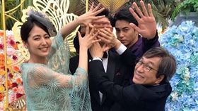 長澤雅美將東出昌大（左）視為重要戰友。（圖／信用詐欺師JP劇照）