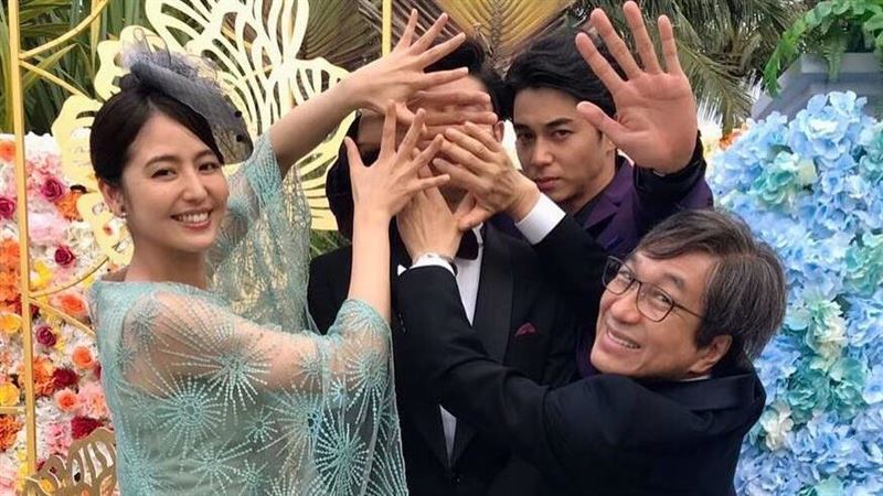 國民渣男自我放棄　女星在旁落淚力挺