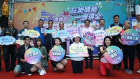 響應台中購物節　6大總工會店家加入合作響應2020台中購物節，台中市政府8日表示，感謝台中市所轄6大總工會號召所屬近400家會員店家相挺，提供民眾更多消費選擇。中央社記者郝雪卿攝　109年7月8日