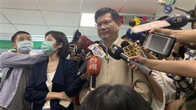 林佳龍回應高鐵肥貓爭議。（圖／記者陳宜加攝影）