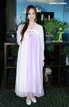 星光二班程依禾瑤身一變為遊戲公司高層，古裝扮相為自家遊戲代言。（記者邱榮吉/攝影）