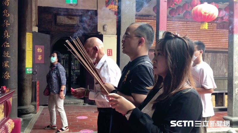 獨／單身8年獲媽祖賜婚　夫妻曝心得
