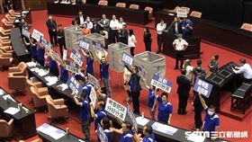 立法院　行使考試院長、副院長及考試委員人事同意權　（林恩如攝）