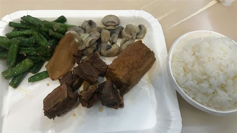 自助餐3菜130元　網驚曝計價關鍵