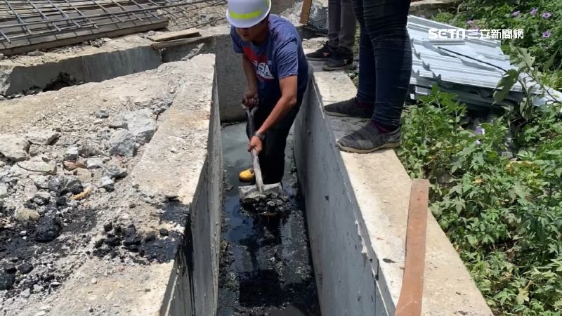 綠美化公路施工　水溝卻塞滿「石塊」