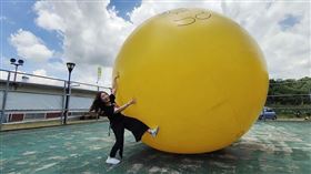 IG紅什麼／東勢採梨、1.5人高巨型阿梨氣球陪你嗨！（圖／翻攝自WISELY's 拍拍照寫寫字）限單次使用 僅限此新聞使用