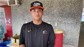 張偉聖升一軍　扛統一獅開路先鋒中華職棒統一獅隊10日將外野手張偉聖拉上一軍，張偉聖繼4月短短在一軍出賽2場後，再度獲得一軍機會，並先發打第1棒、守右外野，他受訪表示，會全力以赴。中央社記者楊啟芳攝　109年7月10日