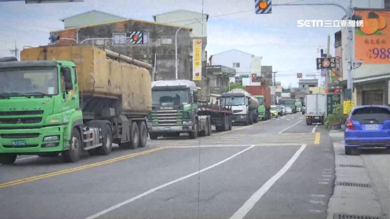 上億蓋新路沒用　大車被迫繞路害6命