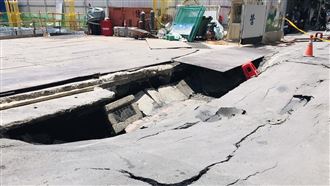 永和工程挖破瓦斯管路基塌　消防戒護