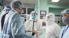 哈薩克驚爆「不明肺炎」，被揭穿是中共造謠（圖／翻攝自推特）