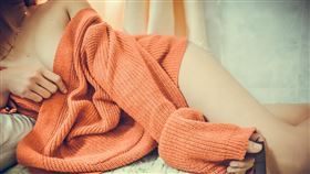 性感　毛衣　火辣　誘惑（示意圖／翻攝自pixabay）