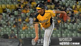 中信兄弟先發投手黃恩賜。（圖／記者王怡翔攝影）