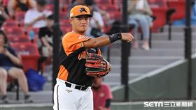 ▲統一獅三壘手楊家維。（圖／記者劉彥池攝影）