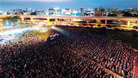 紙風車浴火後台中登場　上萬親子擠爆（圖／翻攝畫面）