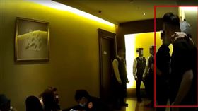 台中,KTV,飲酒,踹門,包廂（圖／翻攝畫面）、〔圖／民眾提供〕